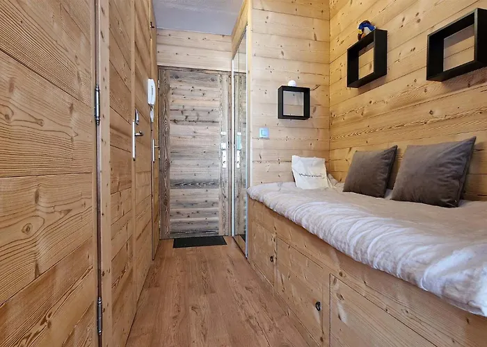 Madame Grand Maroly * Courchevel