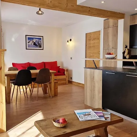 Madame Grand Maroly Apartment *