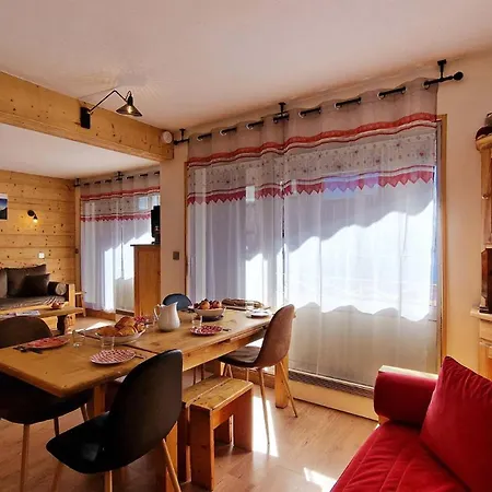 Madame Grand Maroly Courchevel