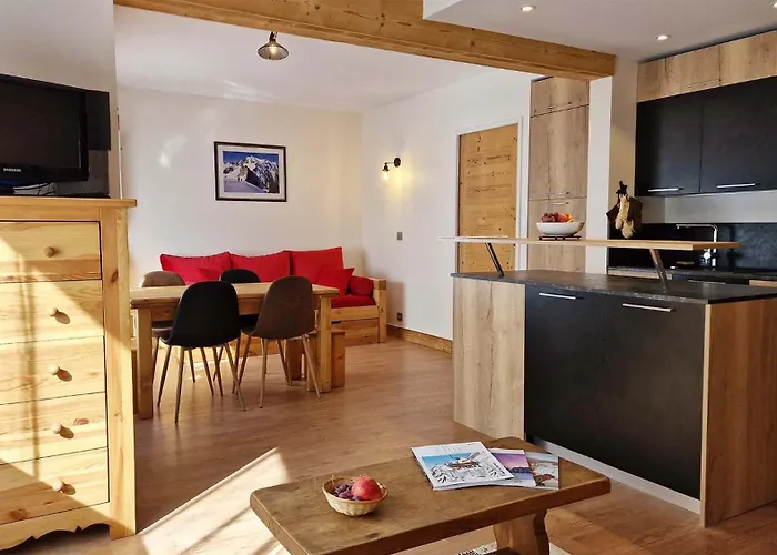 Madame Grand Maroly Apartman *